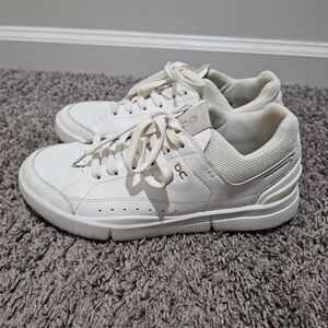 On Cloud THE ROGER White Sneakers  Size 8 Women